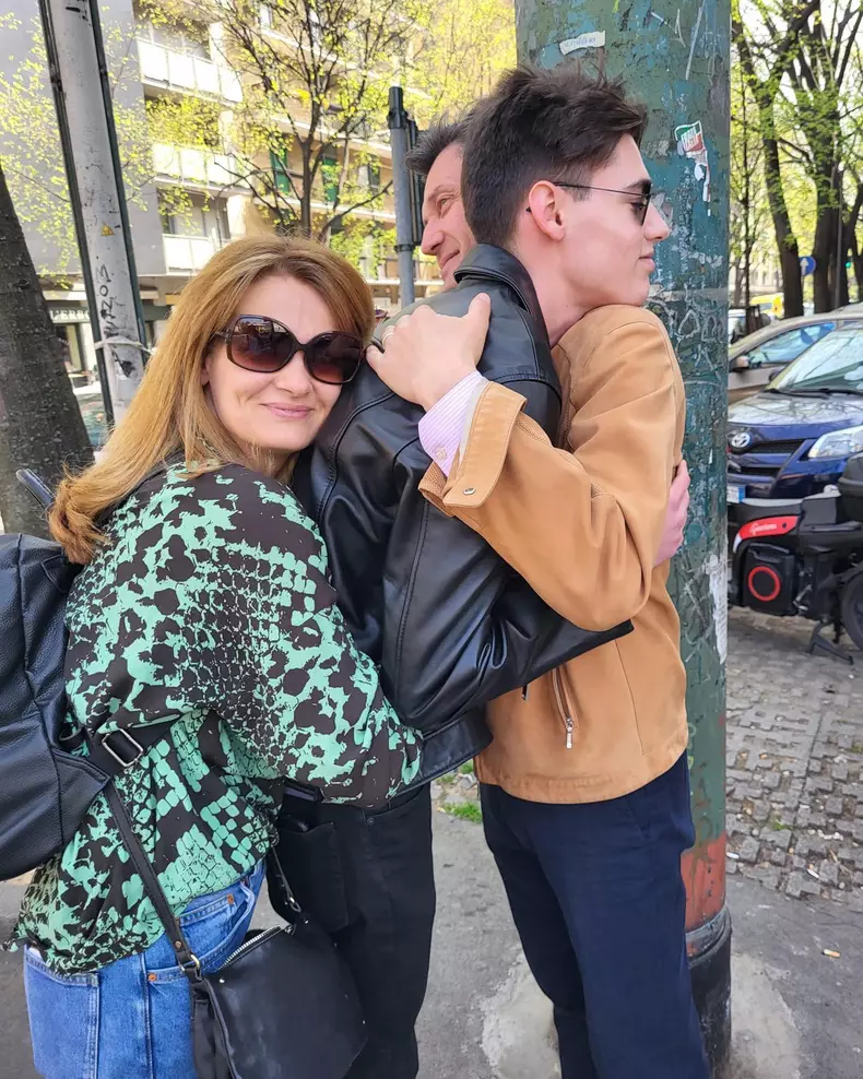 Elvira Deatcu cu soțul ei și fiul lor, Luca