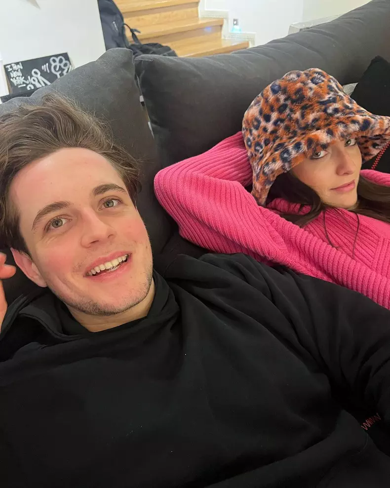 Alexia Eram și Aris