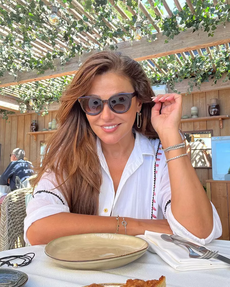 Oana Cuzino Instagram (10)