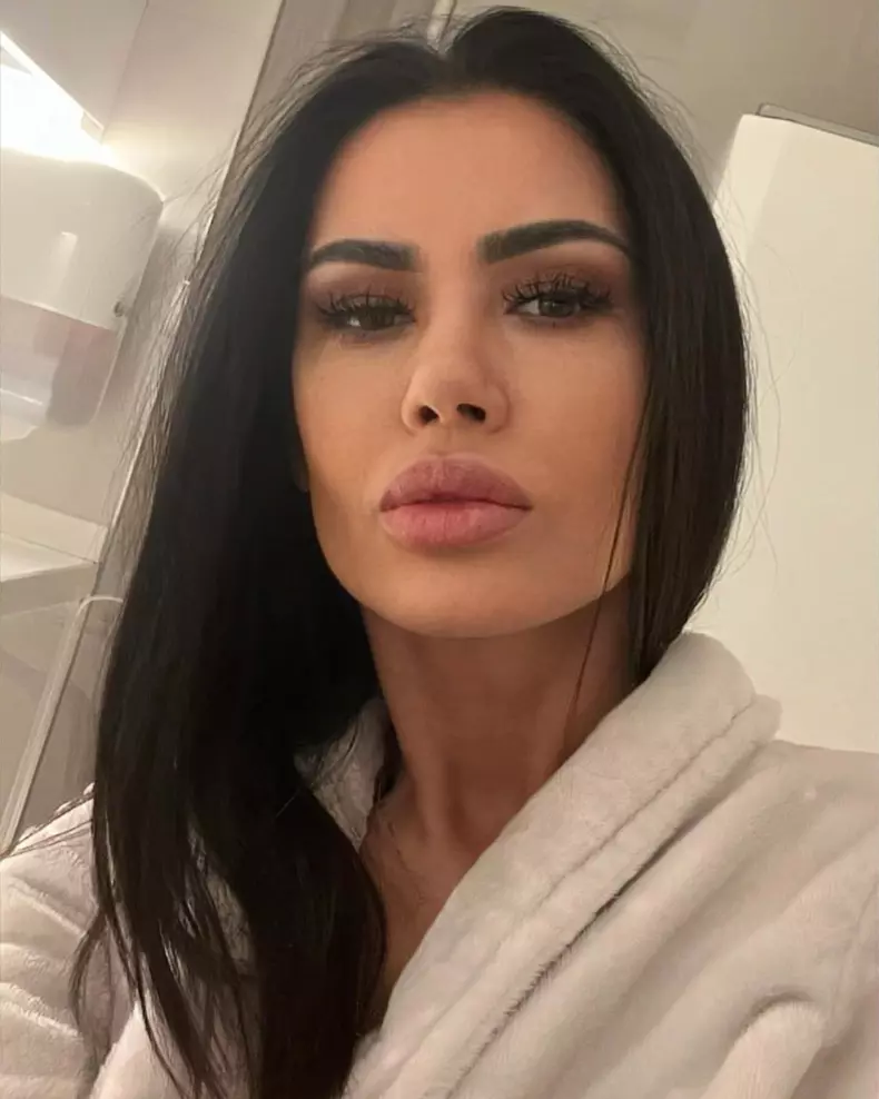 Oana Zăvoranu