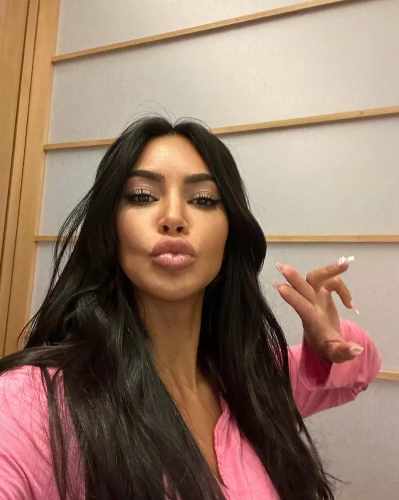 Kim K (2)