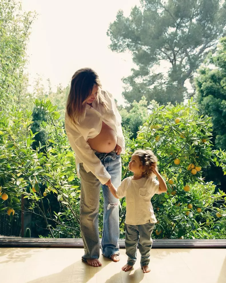 ashley-tisdale-este-insarcinata-pentru-a-doua-oara-1