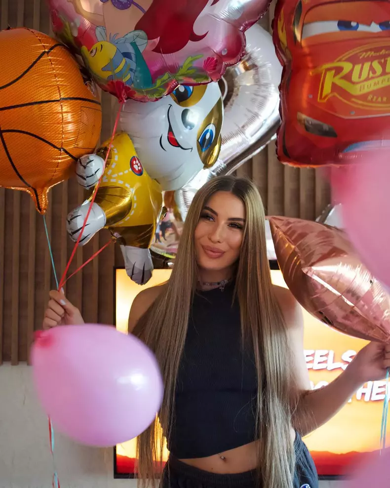 sarah-dumitrescu-fiica-anamariei-prodan-9