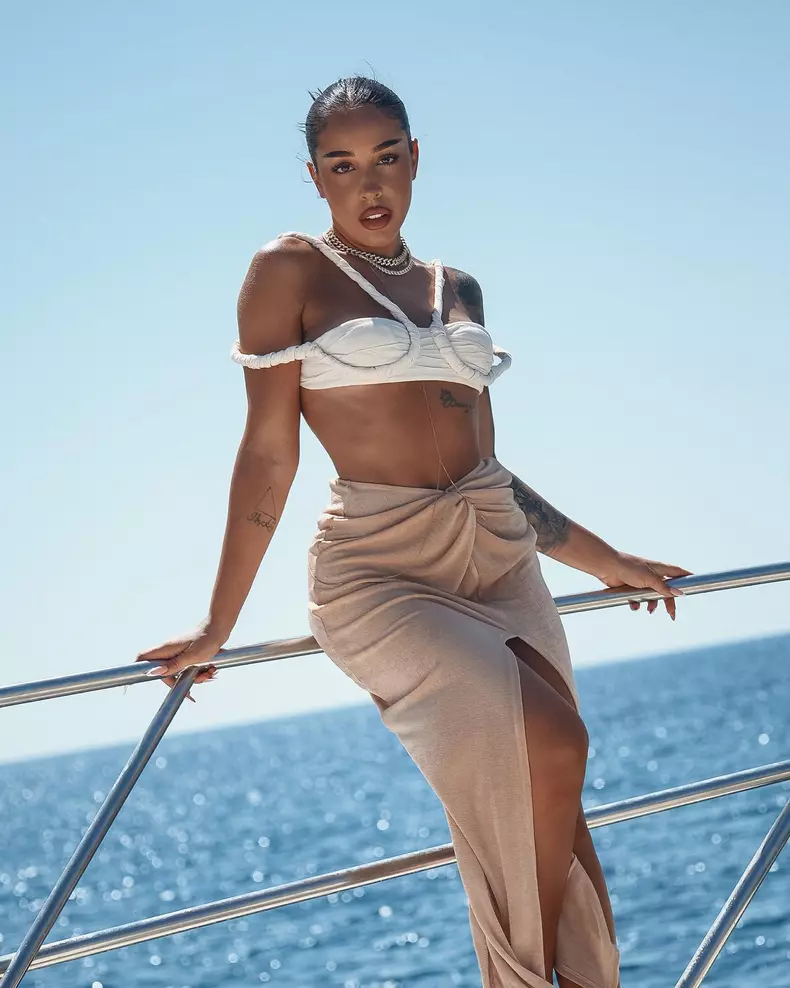 Cristina Ștefania Codreanu în costum de baie