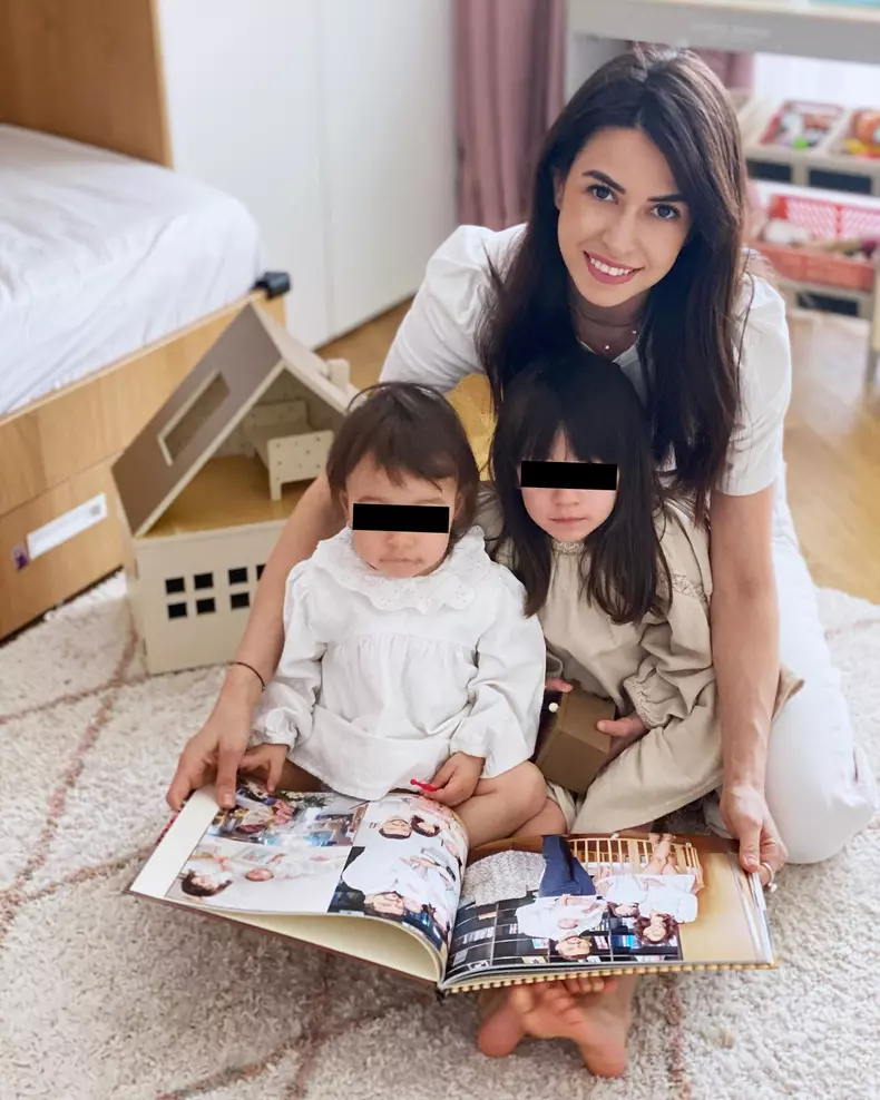 Diana Bart și fetițele ei, Maira și Amina