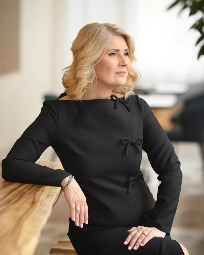 Alessandra Stoicescu (10)