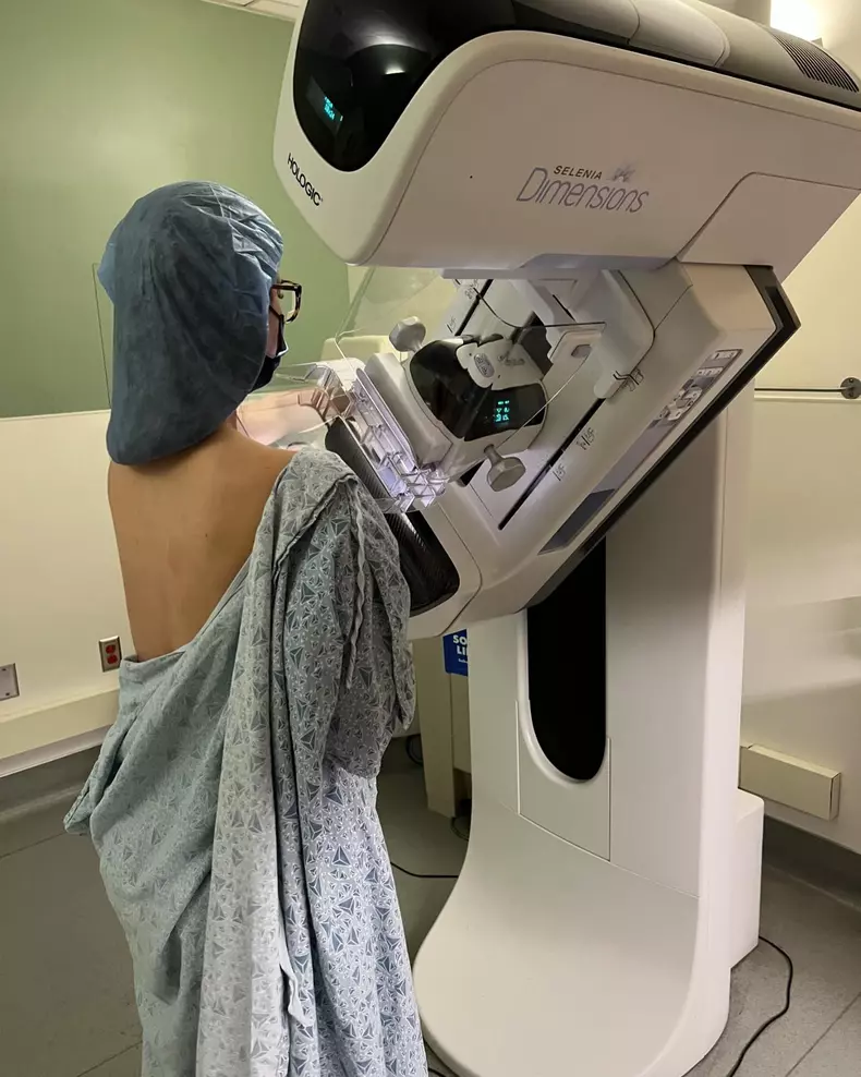 Olivia Munn a fost diagnosticată cu cancer în 2023