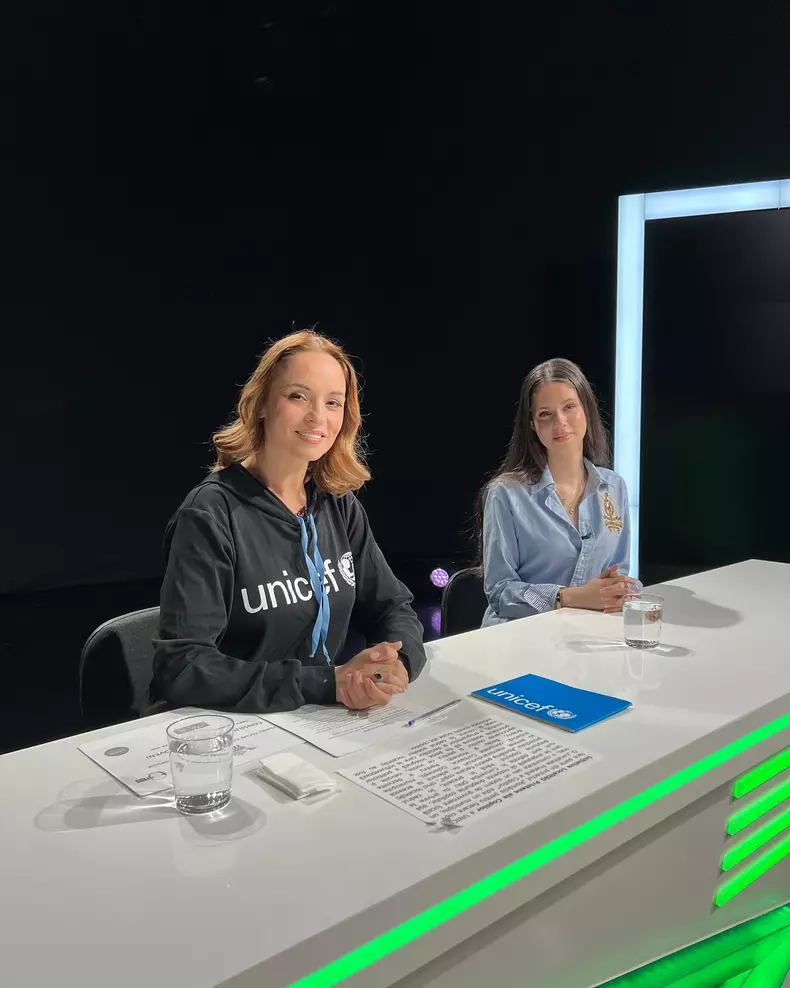 Andreea Marin și fiica ei și a lui Ștefan Bănică Junior, Violeta Bănică
