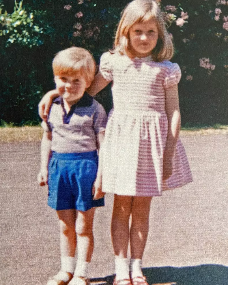 Prințesa Diana și fratele ei mai mic, contele Charles Spencer