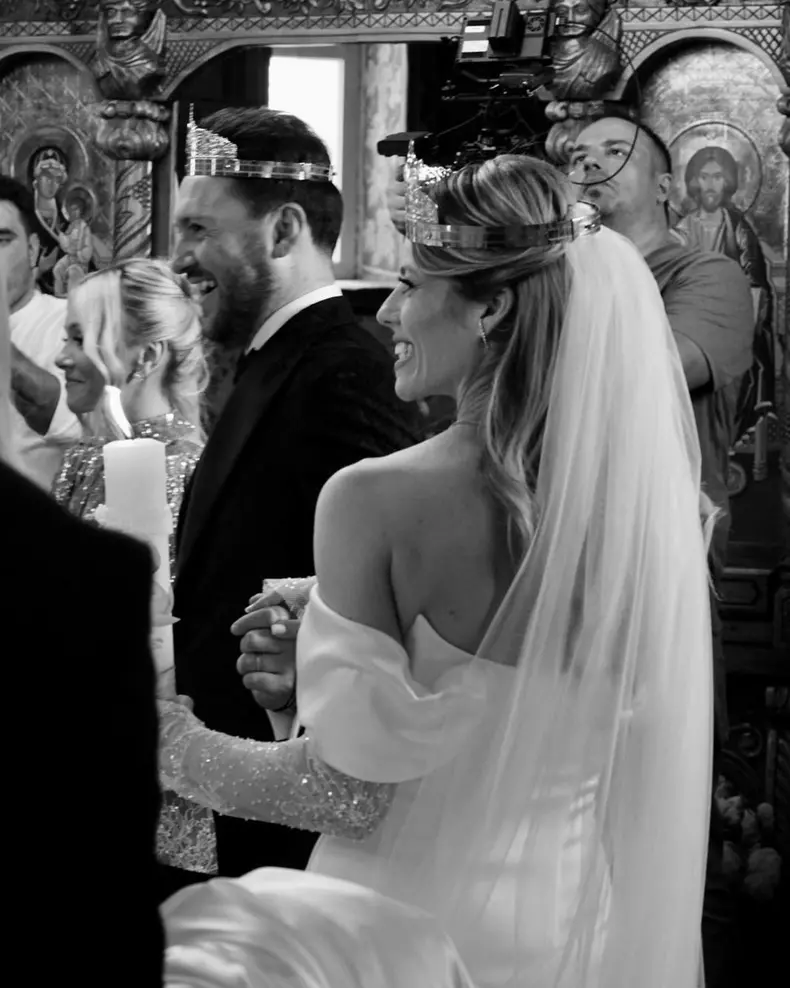 roxana-hulpe-de-la-pro-tv-si-bogdan-radulescu-co-fondatorul-festivalului-untold-s-au-casatorit-religios-pe-1-iunie-2024-11