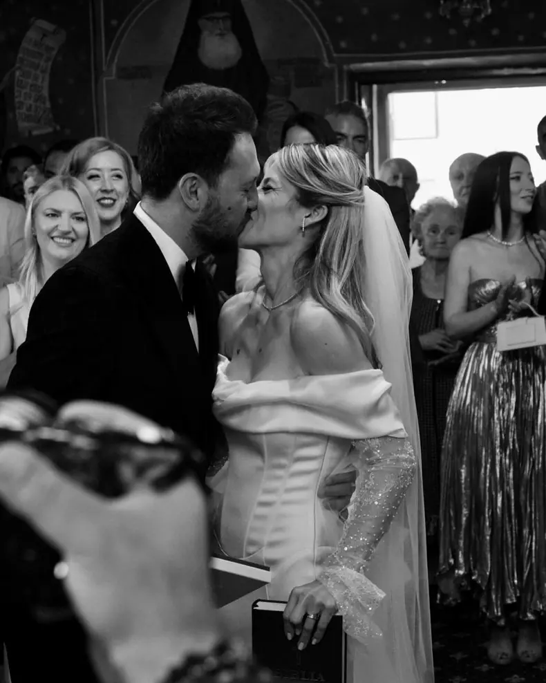 roxana-hulpe-de-la-pro-tv-si-bogdan-radulescu-co-fondatorul-festivalului-untold-s-au-casatorit-religios-pe-1-iunie-2024-14