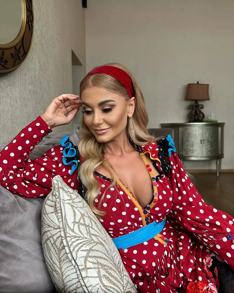 Emilia Ghinescu, în ziua în care a filmat emisiunea „În oglindă”