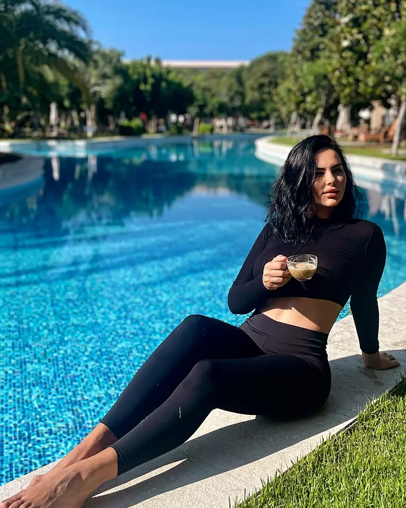 lavinia pirva 33