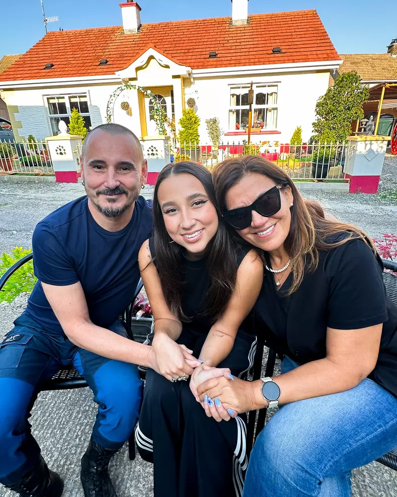 Mirela Retegan, Cornel Sorian și fiica lor, Maya Sorian