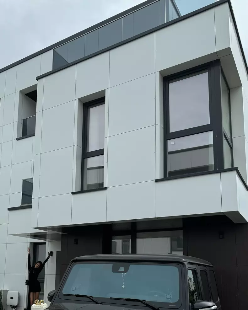 Andreea Bostănică și-a cumpărat casă la 20 de ani (12)