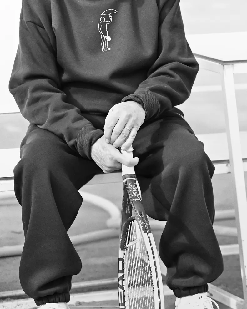 Alessia Năstase, fiica lui Ilie Năstase, a lansat prima ei colecție de haine, inspirată de cariera fostului jucător profesionist de tenis (4)