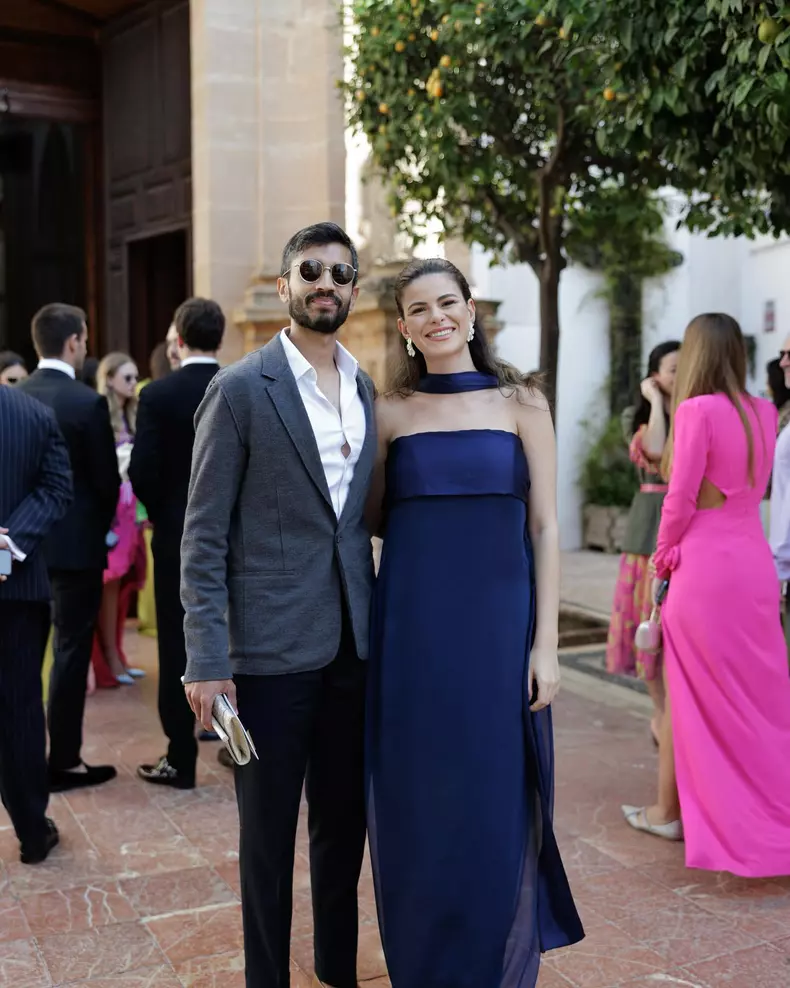 Rebeca Mureșan, fiica Ritei Mureșan, și Shamshad Ali, la nunta dintre Cătălin „Tomată” Gherghe și Michelle Ciubuc (1)