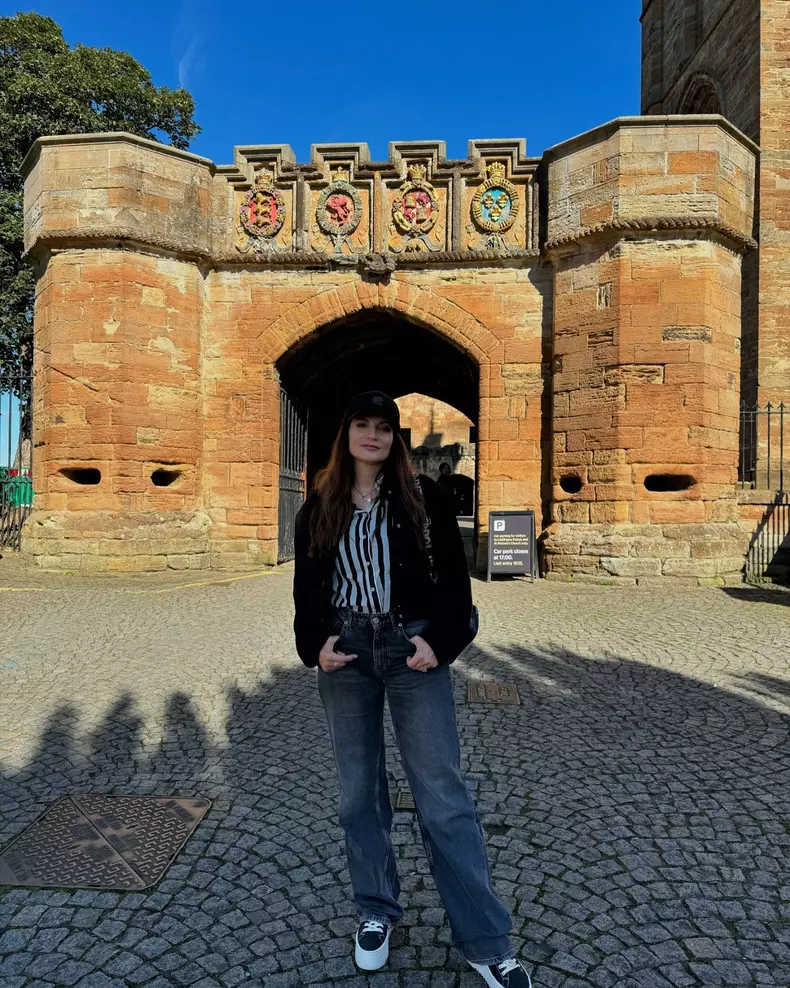 ioana ginghina in scotia
