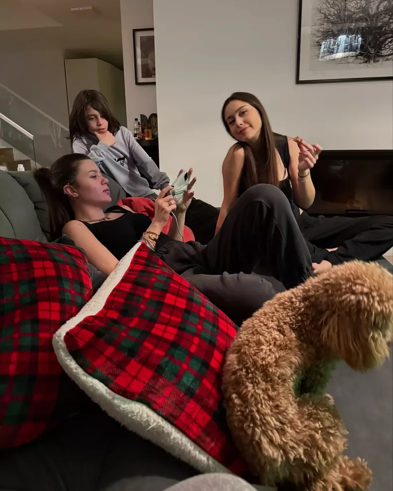 Copiii Amaliei Năstase, Alessia, Emma și Toma