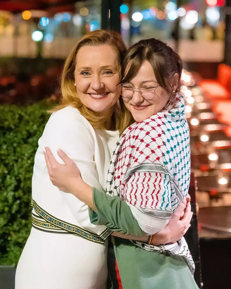relatie elena lasconi cu fiica