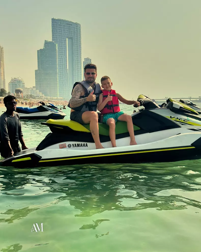Adrian Mutu și fiul lui, Tiago Mutu, pe jet ski