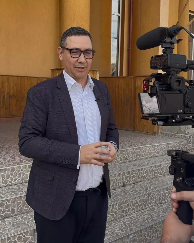 Victor Ponta la vot primul tur alegeri mai 2025 (4)