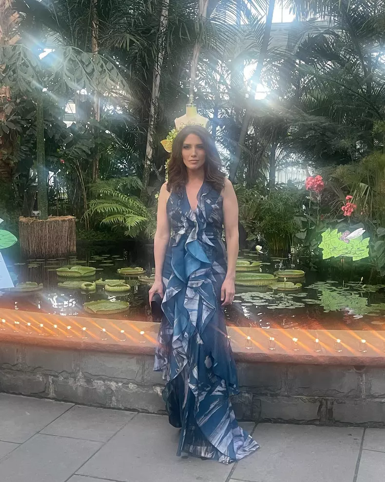 Lynda Lopez, sora mai mică a lui Jennifer Lopez (2)