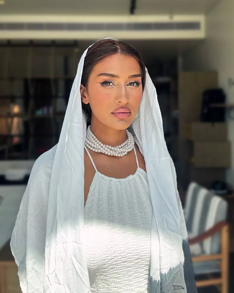 yasmin awad in alb