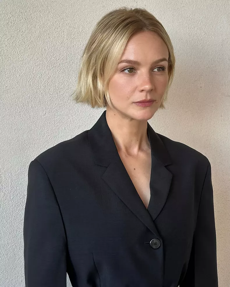 Carey Mulligan tuft bob (2)