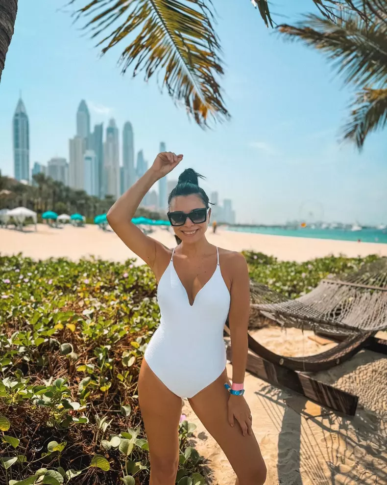 corina caragea costum baie