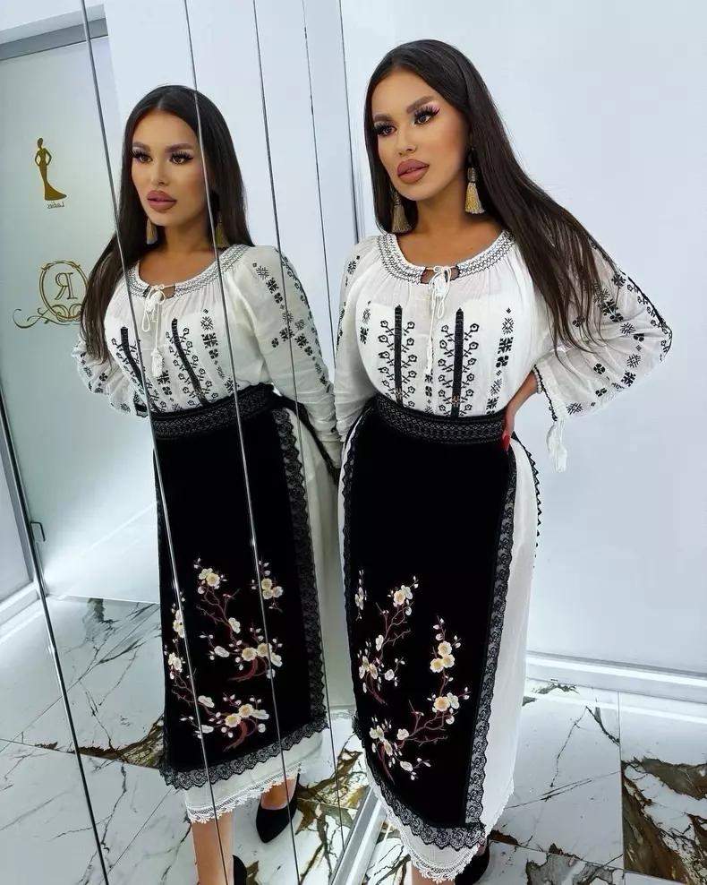 diana ionescu in oglinda