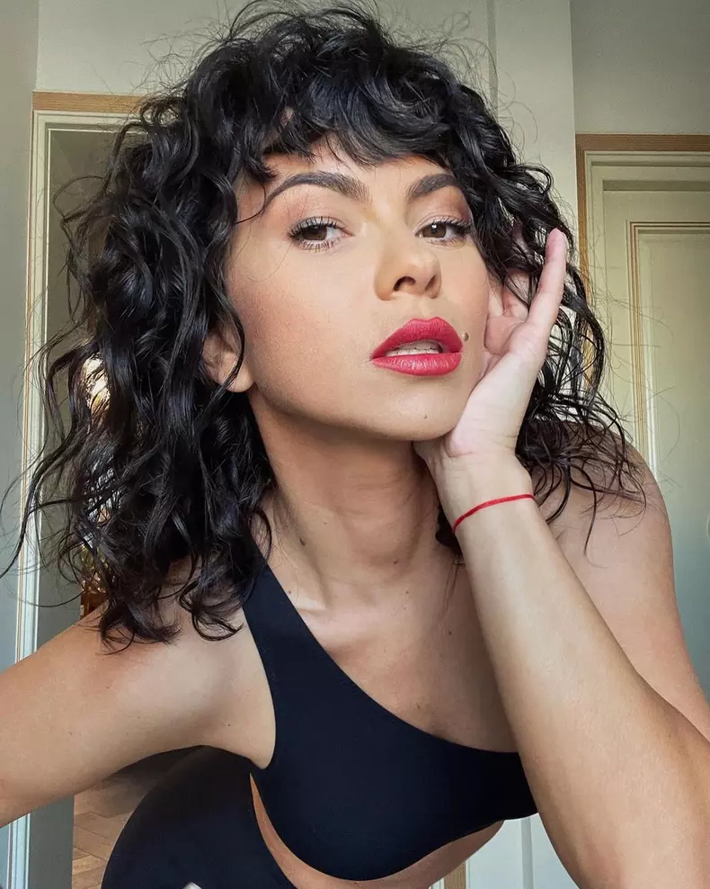 Inna, comparată cu o zeiță de fanii din întreaga lume. În ce ipostază a fost pozată artista (2)