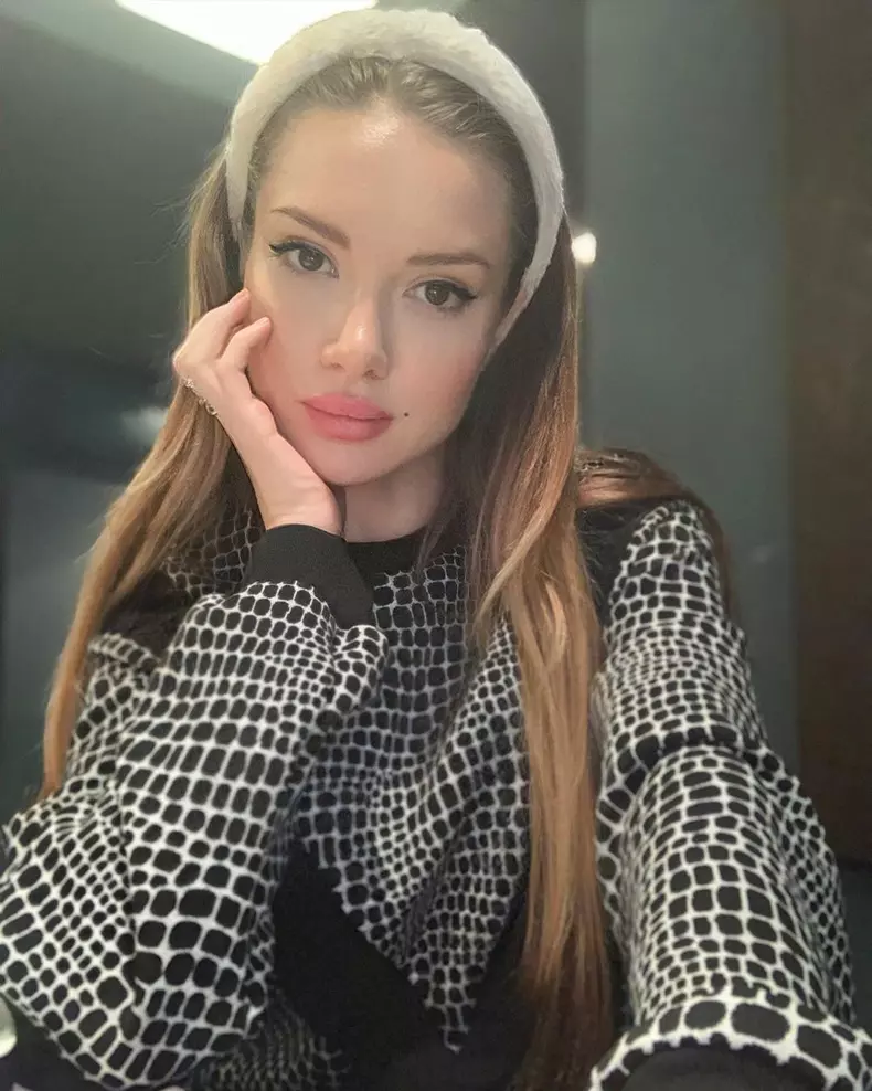 otilia-bilionera-2