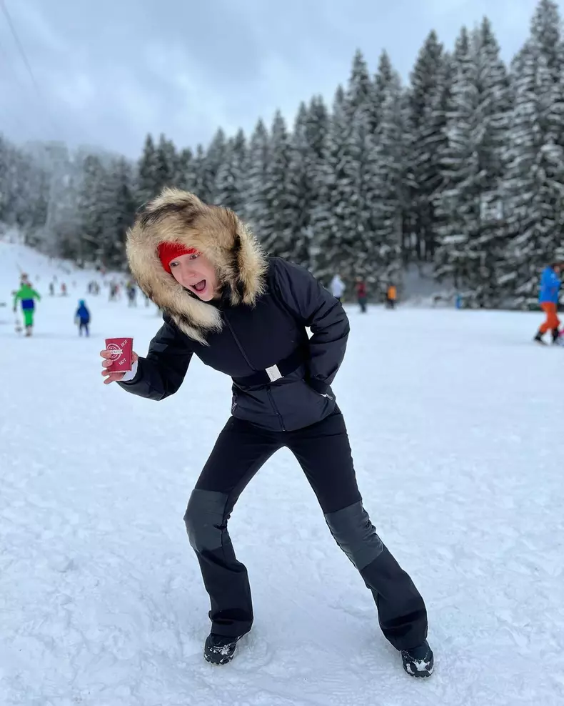 De ce a fost Adela Popescu dezamăgită de vacanța de la munte alături de copii (3)