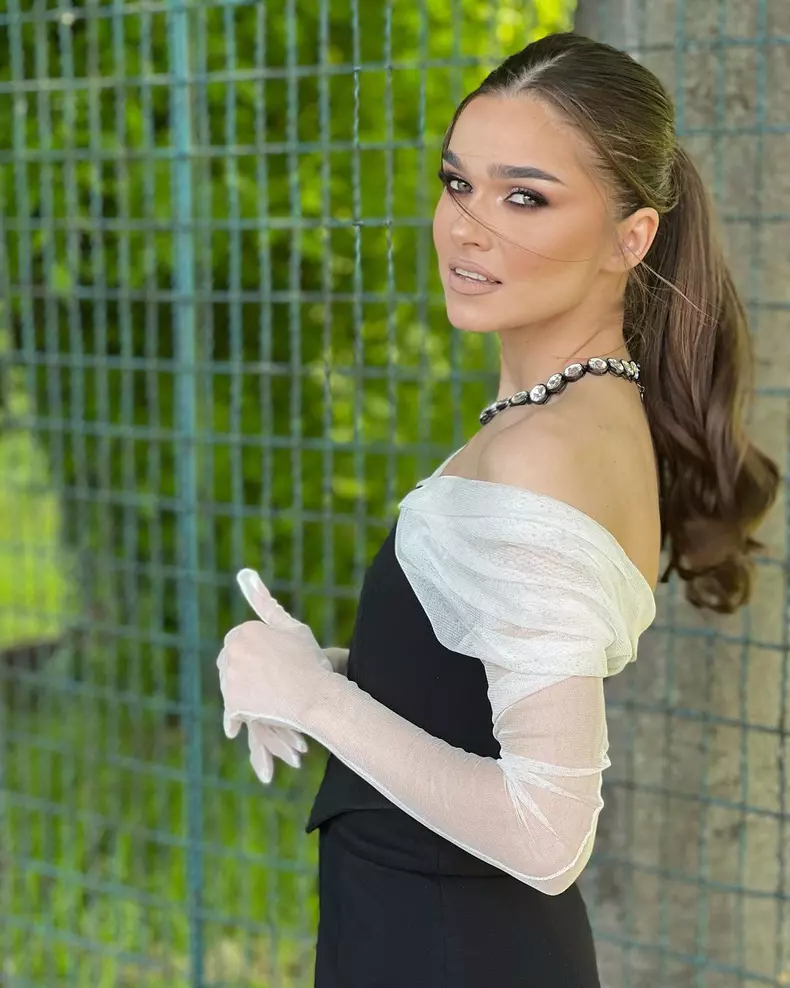 Theo Rose, în cărți să prezinte o nouă emisiune de divertisment la Pro TV