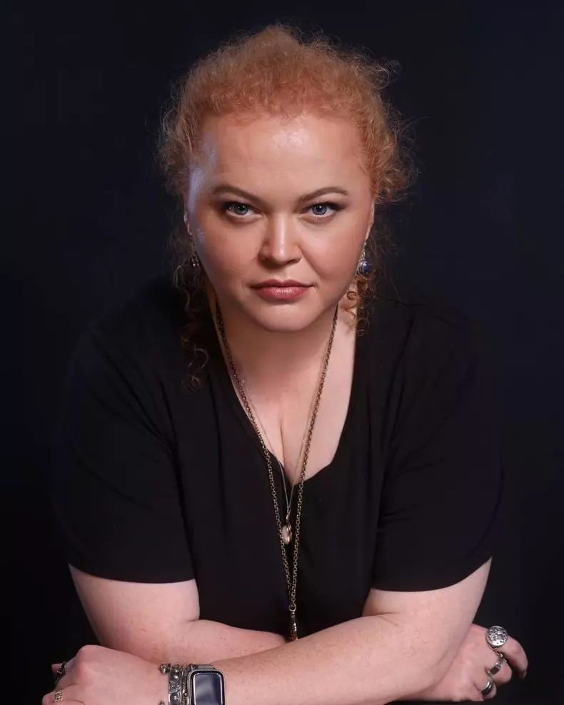 cum-l-a-cunoscut-narcisa-suciu-pe-sotul-ei-7