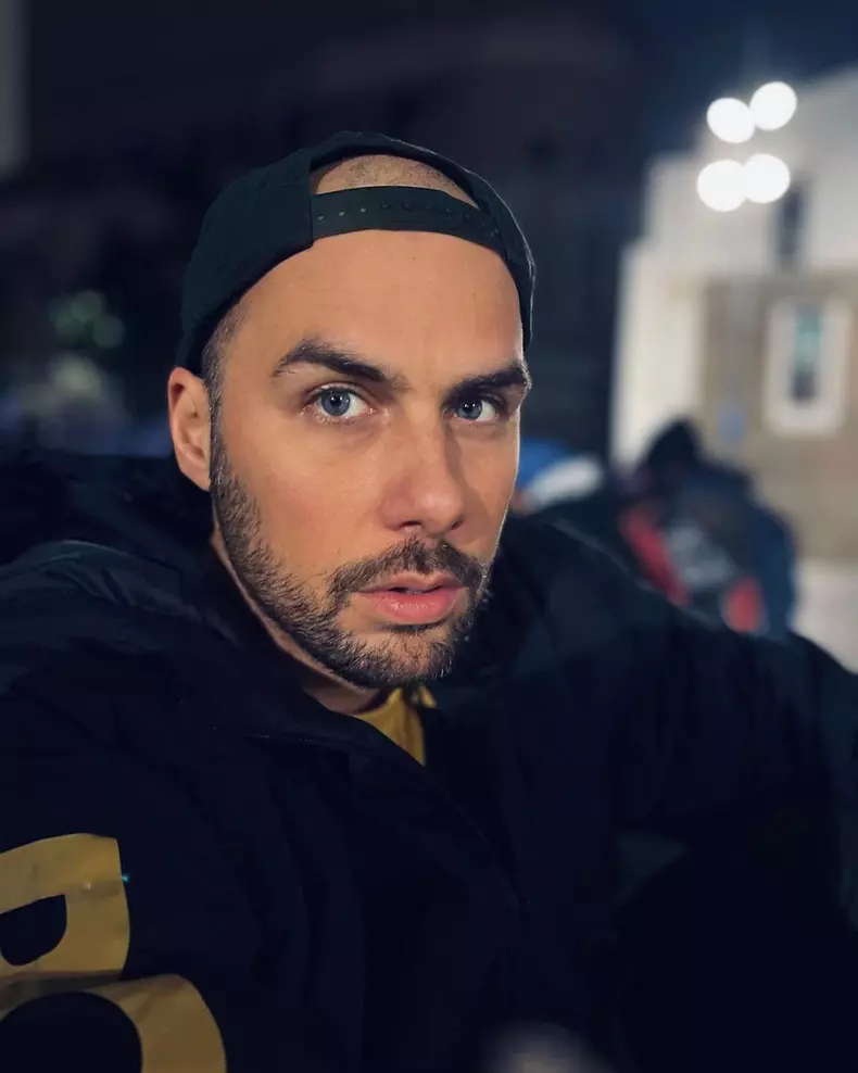 Inna s-a logodit. Primele imagini cu inelul de logodnă cu care a surprins-o iubitul ei, Deliric (6)