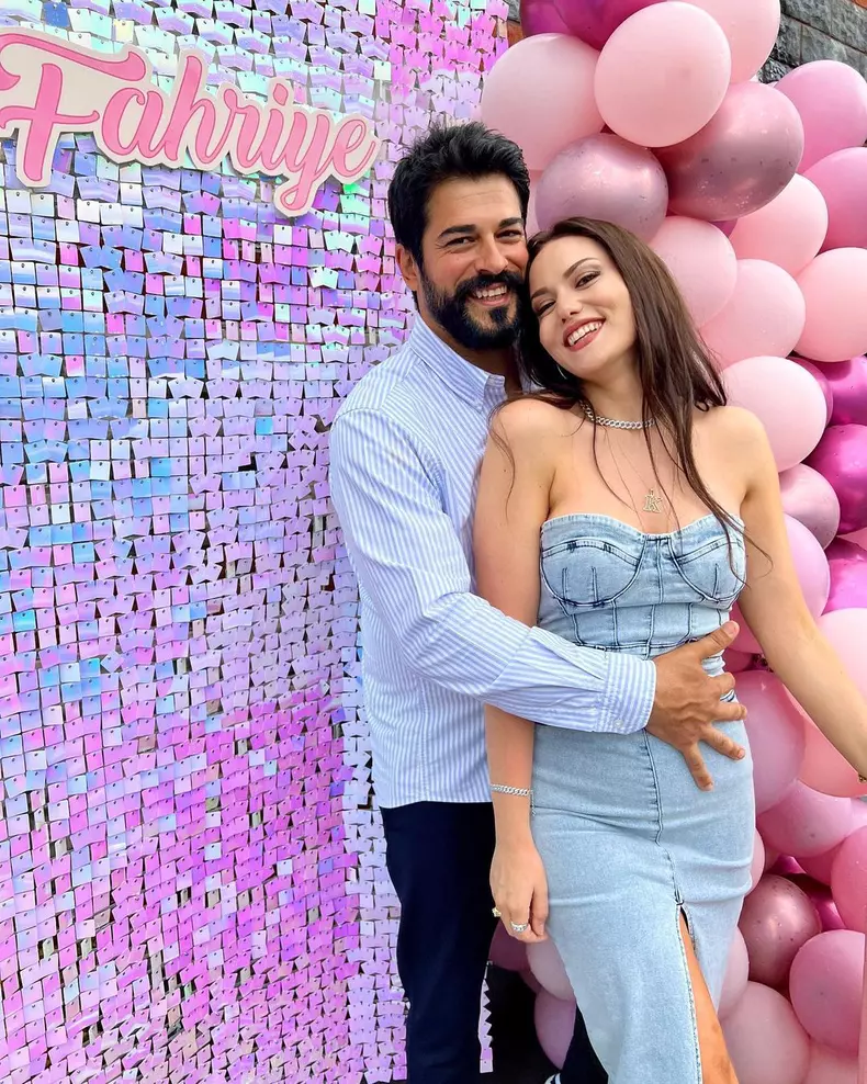 fahriye-evcen-352323463_1309186820034971_9080194498757206039_n