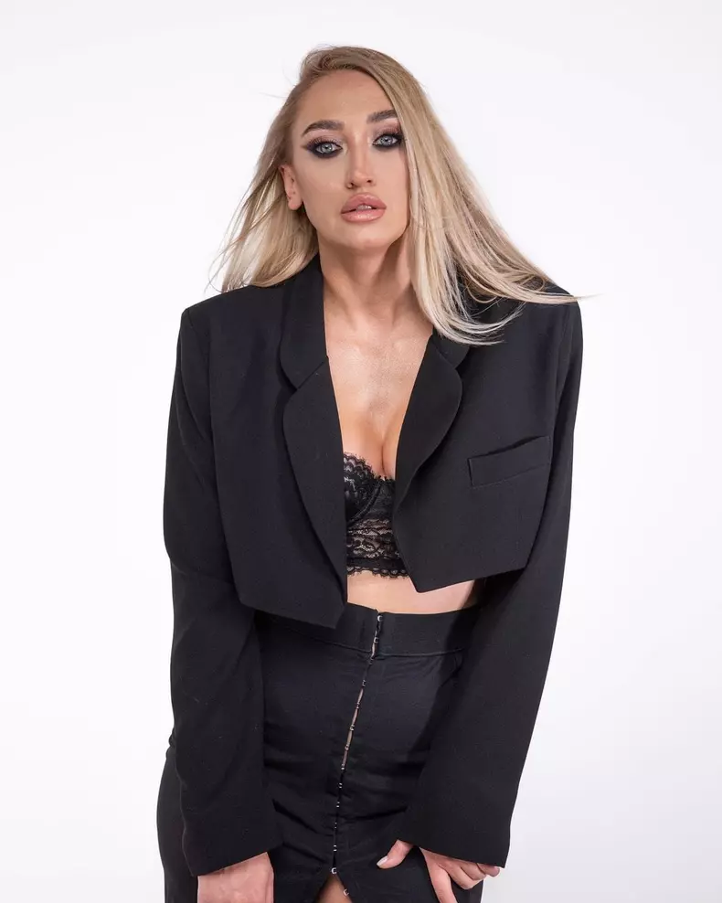 ilona-brezoianu-1