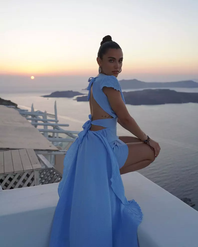 Alexia Eram a făcut furori pe plaja din Grecia. Cum arată fiica Andreei Esca în costum de baie