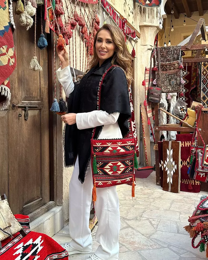 Iulia Vantur si-a cumparat casa in Dubai  (3)