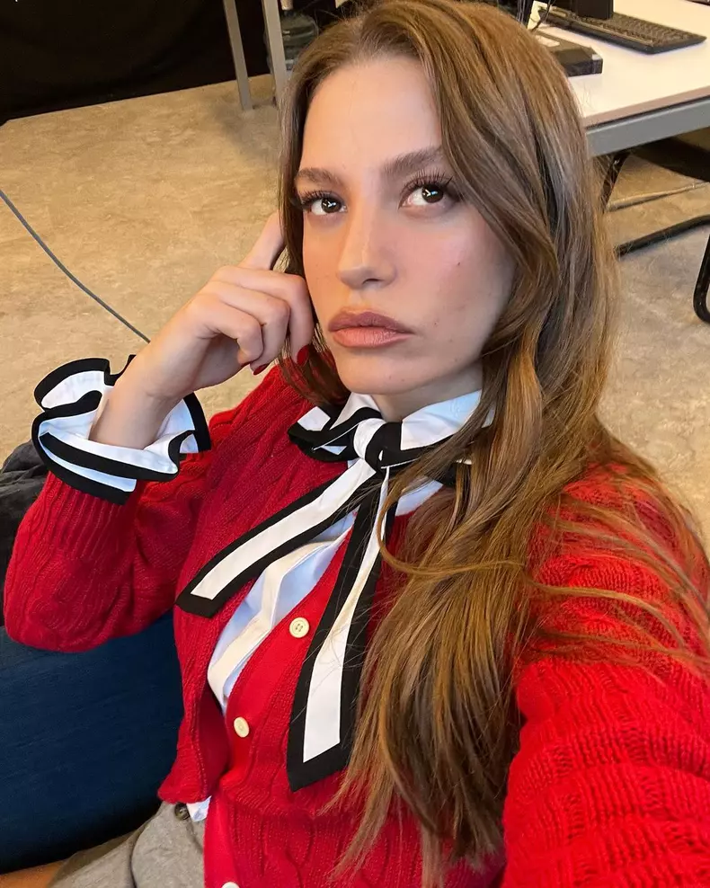serenay-sarikaya-3