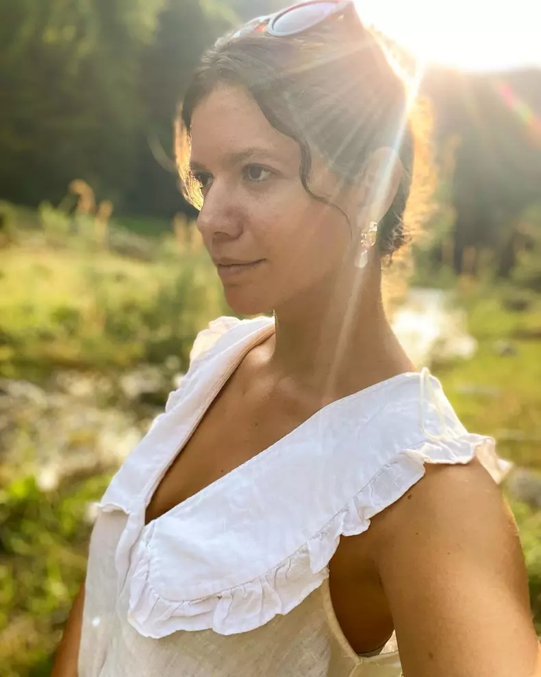 ada condeescu 6