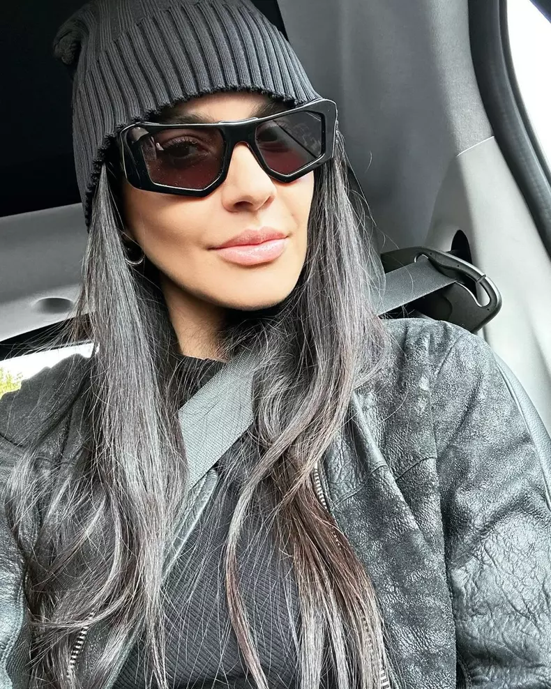 Cine este Adela Chivu, cea care va prezenta X Factor  (6)