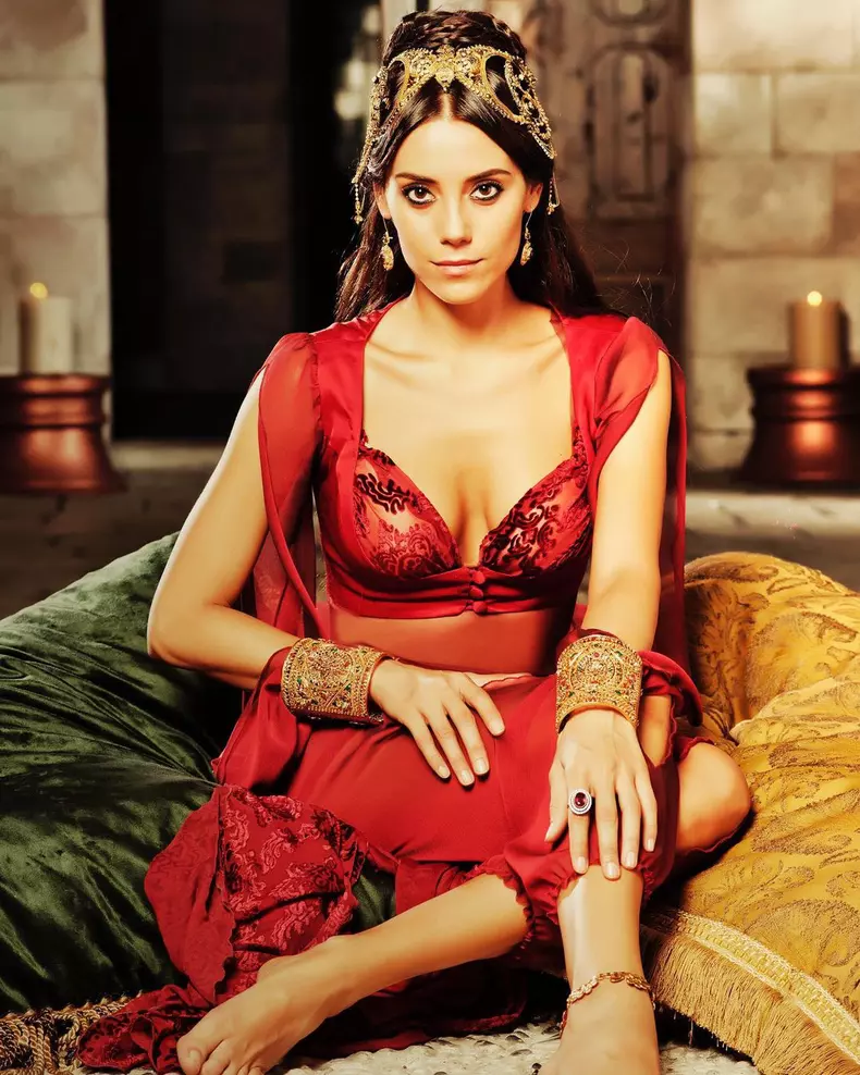 cansu 4