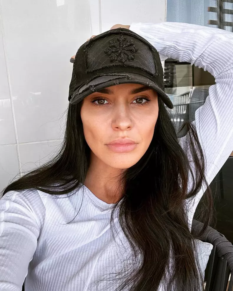 Adelina-Chivu-7