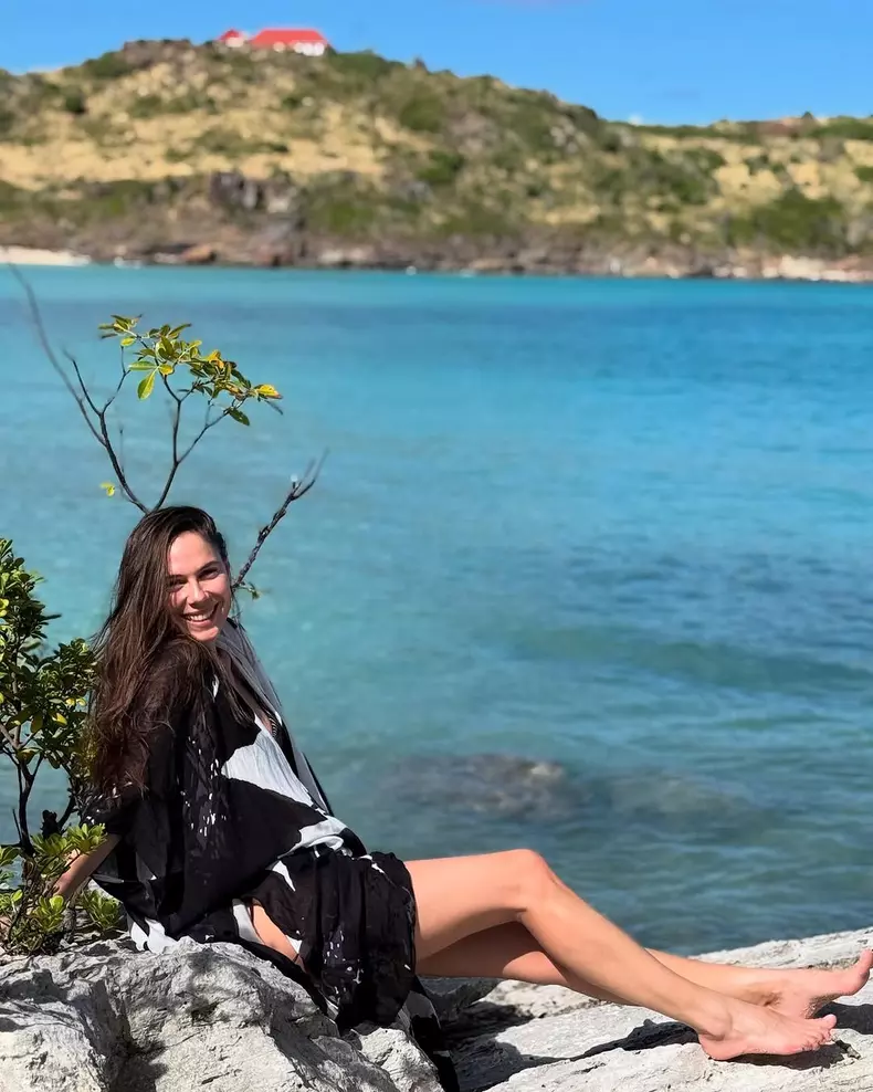 Irina Fodor, superbă în costum de baie  (5)