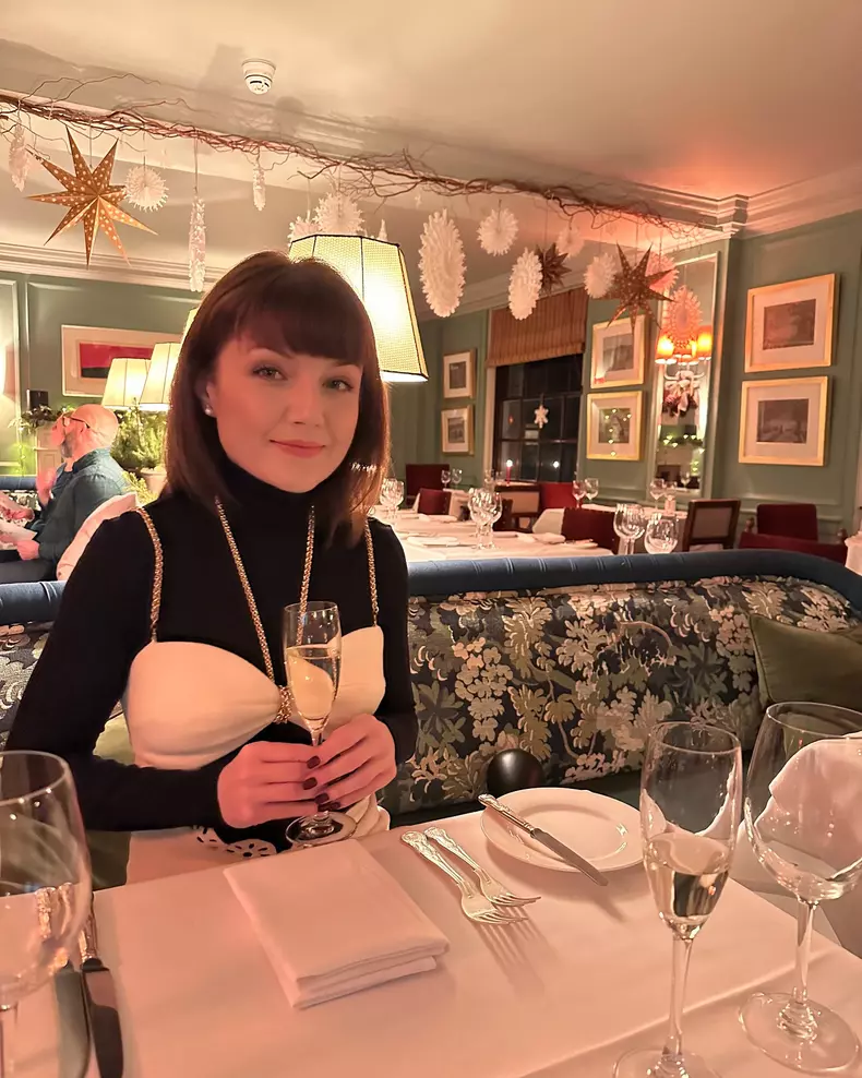 Alexandra-ungureanu-experienta-la-salon (11)