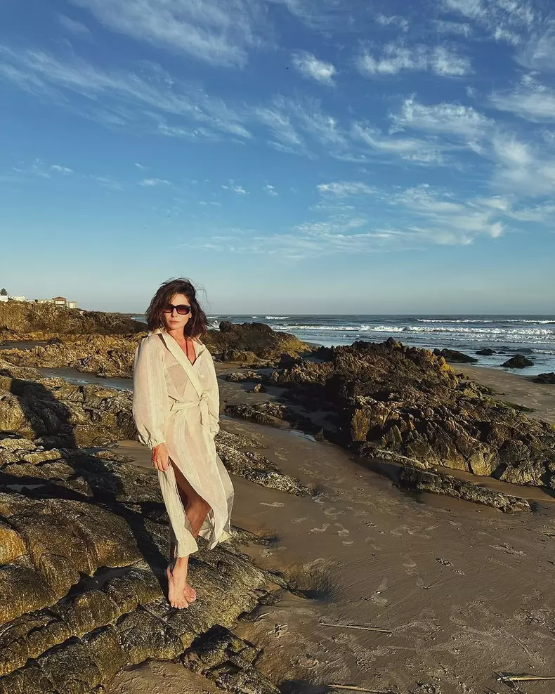 Giovanna - Antonelli - imagini - în - costum - de - baie - la - 49 - de - ani (3)