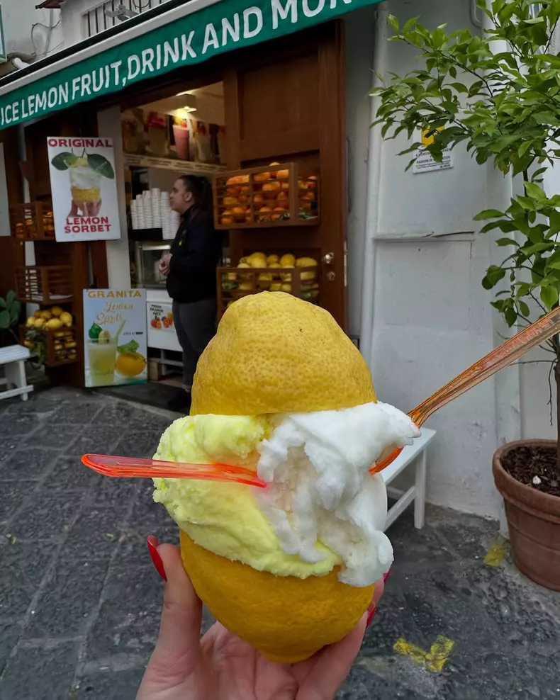 Andrei Ștefănescu, vacanță cu iubita în Italia  (9)